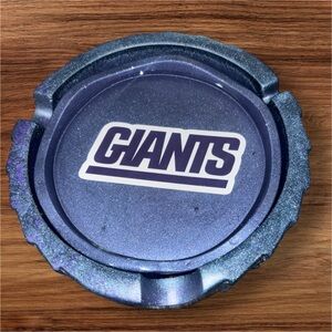 NORE’S NOVELTIES HANDCRAFTED SPORTS TEAM ASHTRAY & COASTER BUNDLE “NYGIANTS”